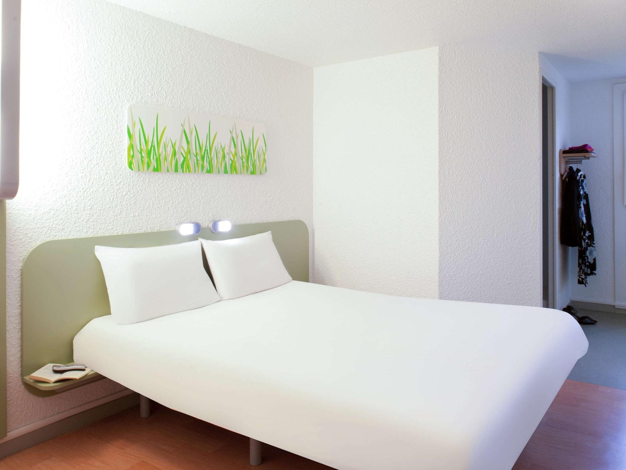 Ibis Budget Tarbes Exterior photo